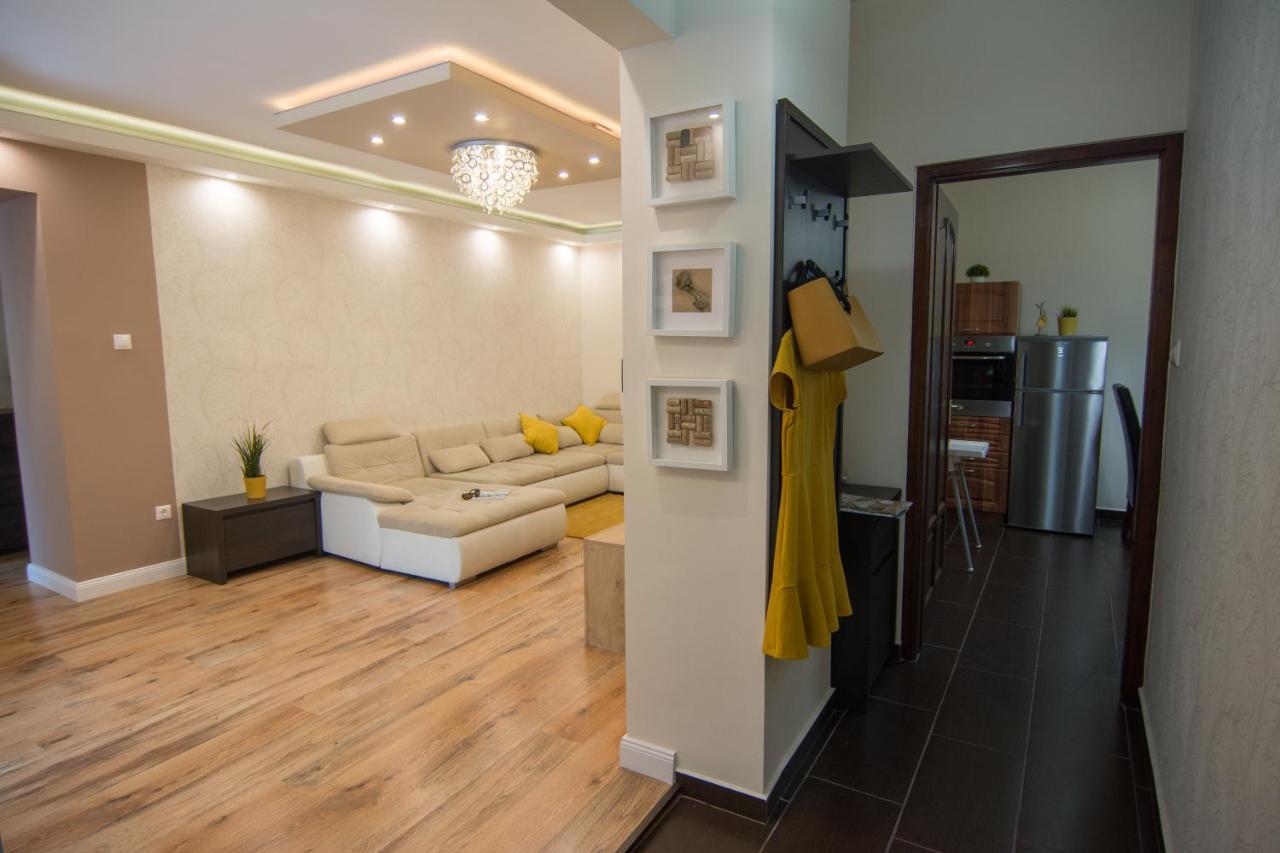 Cork Apartman Eger Exteriör bild